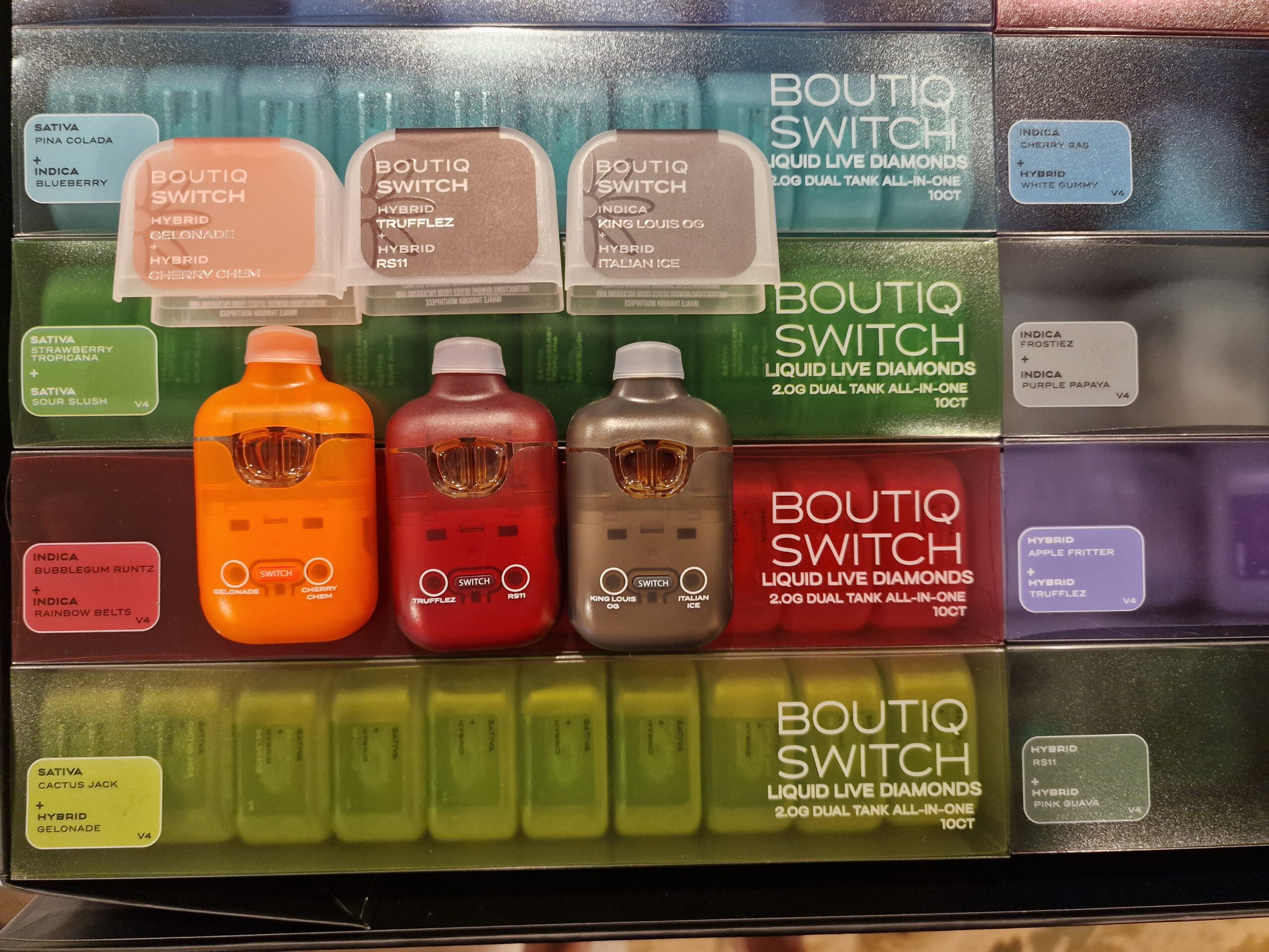 Boutiq Switch - dual flavor 2 gram vape